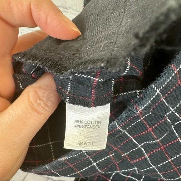 J. Jill Navy, Red and White Plaid Pants Size 10 - Picture 7 of 7